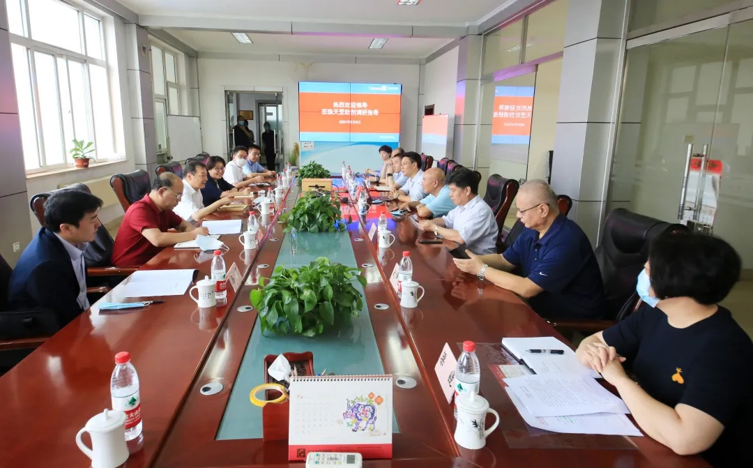 北京市第四中級人民法院及大興區、鎮領導一行到天罡助劑參觀調研 北京市第四中級人民法院及大興區、鎮領導一行到天罡助劑參觀調研