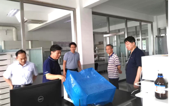 清華大學(xué)、北化工大學(xué)專(zhuān)家蒞臨天罡興泰孵化基地交流考察 清華大學(xué)、北化工大學(xué)專(zhuān)家蒞臨天罡興泰孵化基地交流考察